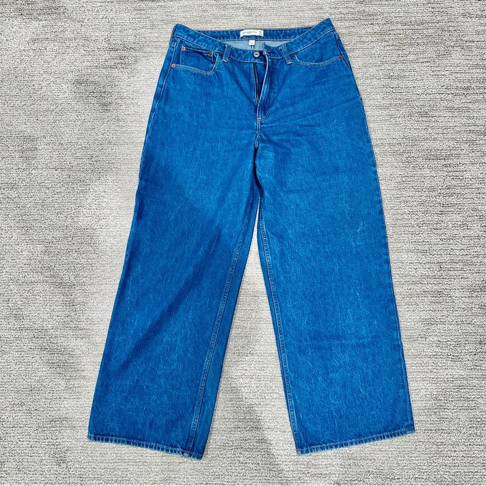 Abercrombie & Fitch Mid Rise Blue Jeans